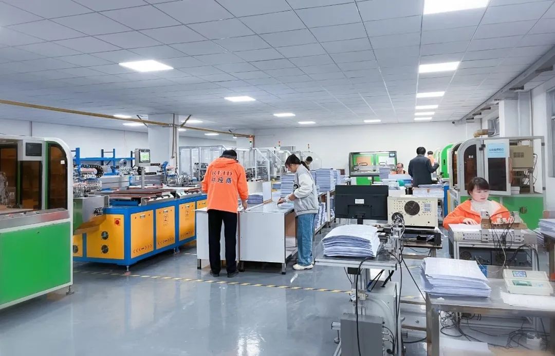 【擴(kuò)產(chǎn)增效】卡立方集團(tuán)深圳總部新增1800㎡智能Inlay中料工廠