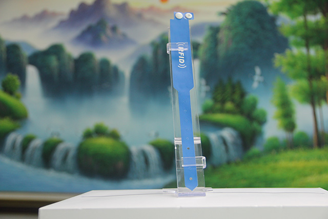 如何在網(wǎng)上訂購vip會(huì)員卡？