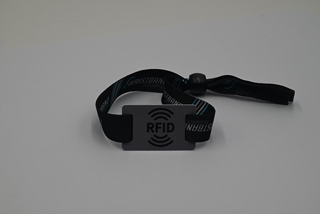 異形卡的分類以及在市場(chǎng)上的運(yùn)用