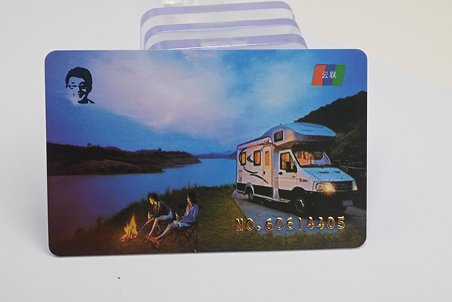 水晶滴膠卡的4大優(yōu)點(diǎn)？