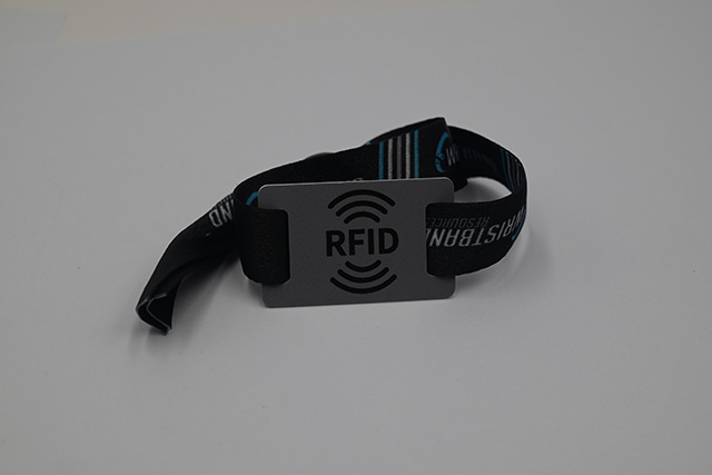 卡立方為醫(yī)院提供感應(yīng)式IC醫(yī)院就診卡，好處多